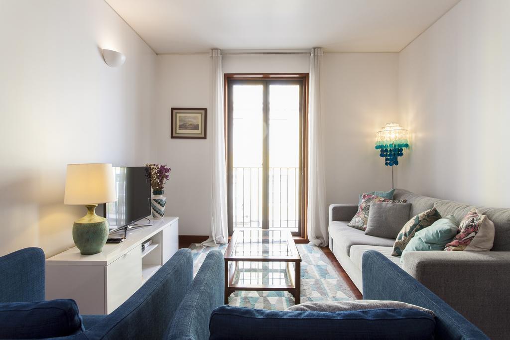 Charming 2-Bedroom Apartment In The City Centre Lisbon Exterior photo